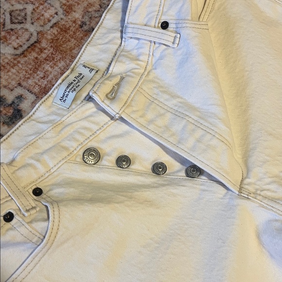 Abercrombie & Fitch Crossover Denim Shorts - Picture 5 of 5